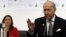 Laurent Fabius, Ministro de relaciones exteriores de Francia y presidente del COP21 presiona para llegar a un acuerdo sobre el cambio climático lo antes posible.