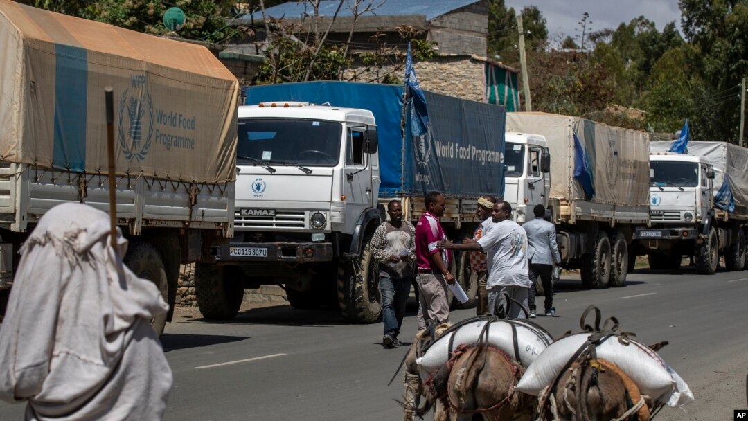 Amakamyo arimwo imfashanyo z'abanyagihugu muri Tigray