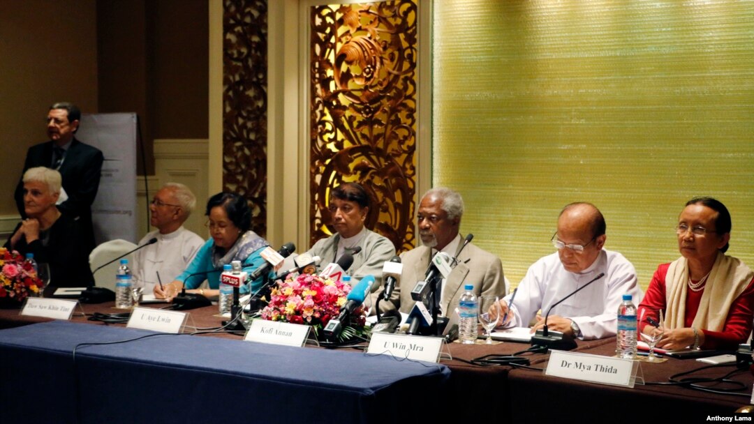 Former U.N. secretary-general and Rakhine State Advisory Commission Chairman Kofi Annan, third right, and commission members listen to journalists posing questions during a press briefing at a hotel Sept. 8, 2016, in Yangon, Myanmar.