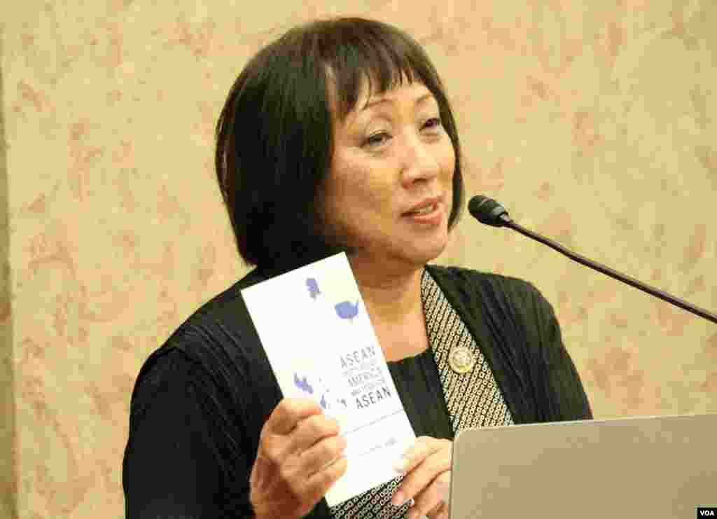 Colleen Hanabusa, Member, Congressional Singapore Caucus during 40th Anniversary Cebration of the US-ASEAN Partnership at Capitol Visitor Center on Tuesday May 16, 2017. (Seourn Vathana/VOA Khmer)