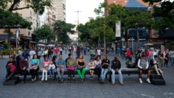 Venezuela enfrenta una creciente desinformación pero se apoya en redes sociales