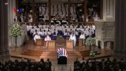 Sapa Dunia VOA: Upacara Pemakaman Senator AS John McCain