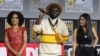 (ki-ka) Lauren Ridloff, Brian Tyree Henry dan Salma Hayek di acara panel Marvel Studios di Comic-Con International, Sabtu, 20 Juli 2019 di San Diego. (Photo by Chris Pizzello/Invision/AP)