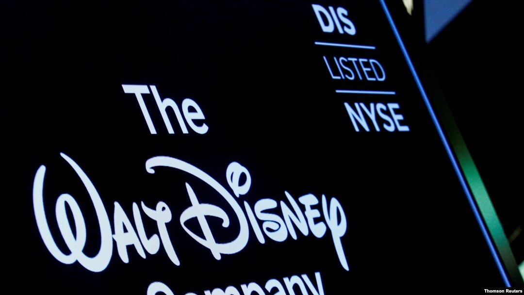 Logo de la compañía Walt Disney Company en la Bolsa de Nueva York.