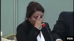 Una de las expositoras ante la CIDH rompe a llorar cuando habla de su hijo desaparecido por la violencia del narcotráfico.