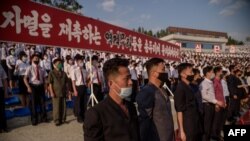 지난 6일 평양에서 한국 정부와 한국에 정착한 탈북민들을 비난하는 청년학생집회가 열렸다.
