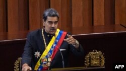 Presiden Venezuela Nicolas Maduro menyampaikan pidato di hadapan hakim Mahkamah Agung dalam upacara pembukaan tahun peradilan baru di Caracas pada 31 Januari 2024. (Foto: AFP/Pedro Rances Mattey)