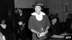 Margaret Sanger appeals for federal birth-control legislation at a Senate hearing in 1934