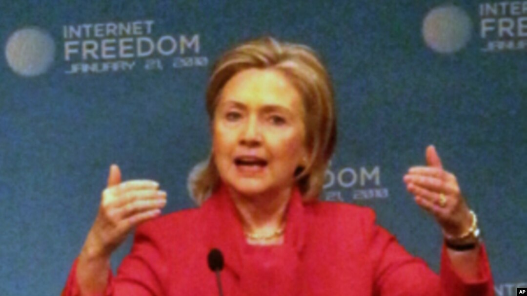 Secretary of State Hillary Clinton speaking at the Newseum in Washington, D.C., 21 January, on the foreign policy issue of Internet freedom