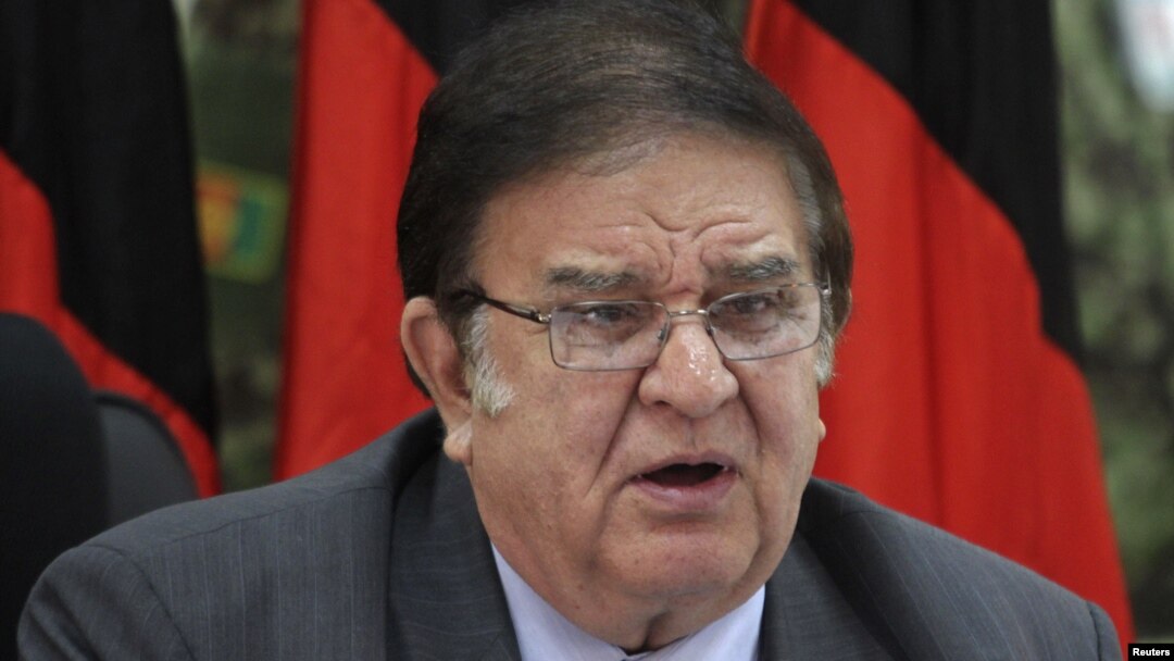 Afghan Defense Minister Abdul Rahim Wardak speaks at a news conference after resigning, in Kabul August 7, 2012.