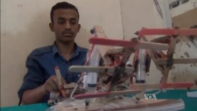 TEC: Joven inventa maquinaria de cartón