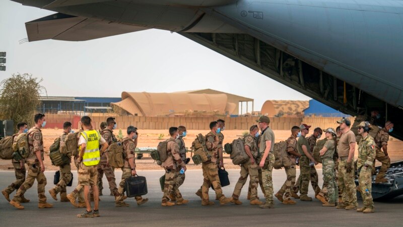 Le défi logistique et sécuritaire du départ français du Niger