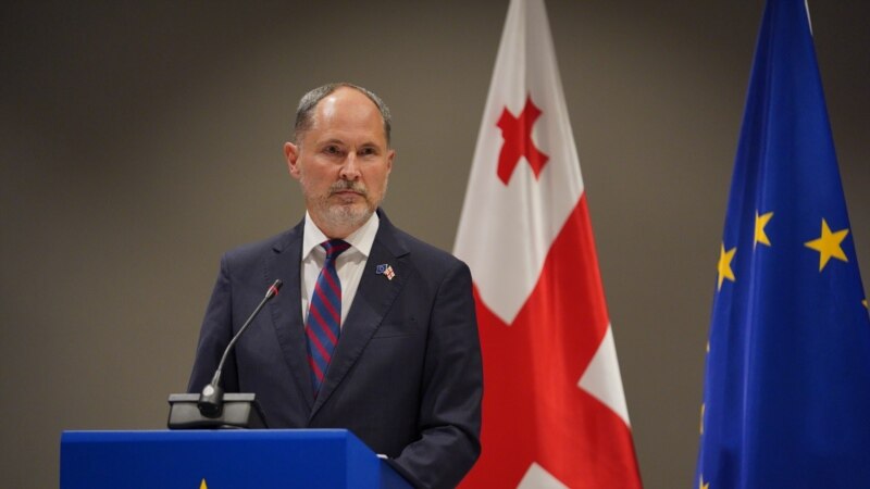 “რაც ბოლო 12 დღეა ხდება, ცალსახად საჭიროებს სანქციებს” – ევროკავშირის ელჩი