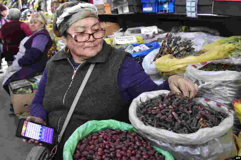 Bishkek bozorlari. Qirg'iziston. 