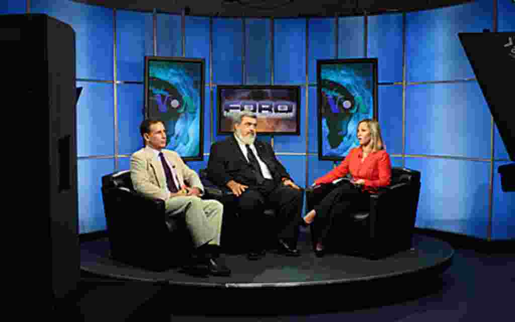 Foro Interamerica, a TV Show from Voice of America in Spanish. Anchor: Patricia Dalmasy.