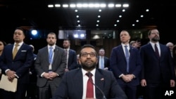 2025년 1월 30일 캐시 파텔 FBI 국장 지명자가 미국 워싱턴D.C. 의회에서 상원 사법위원회의 인준 심리에 참석하고 있다.
