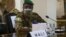 Le colonel Assimi Goita lors de la réunion de la Cédéao à Accra, Ghana, le 15 septembre 2020.