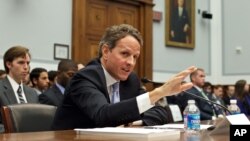  Treasury Secretary Timothy Geithner testifies on Capitol Hill before the House Financial Services Committee to deliver the annual Financial Stability Oversight Council report, Washington, July 25, 2012. 