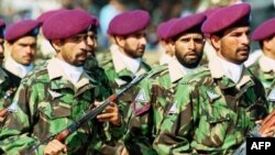 Uashingtoni pezullon një pjesë të ndihmës ushtarake për Pakistanin