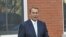 Ketua DPR John Boehner dari Partai Republik keluar dari rumahnya di Capitol Hill, Washington.