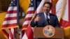 ARCHIVO - El gobernador de Florida, Ron DeSantis, habla en la Universidad Internacional de Florida, el miércoles 5 de febrero de 2025, en Miami. 