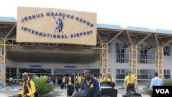  Iqembu le Mamelodi Sundowns lifika koBulawayo.