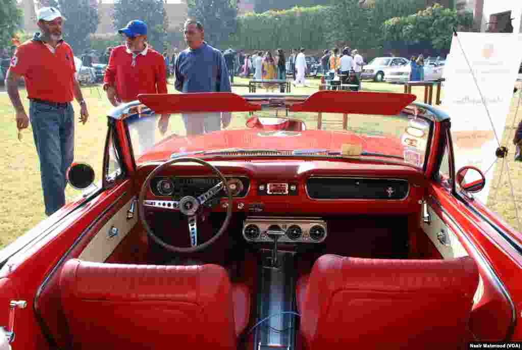 شو کے ممبران نے کہا کہ کلاسیک اور پرانی گاڑیاں رکھنے والے افراد پر زور دیتے ہیں کہ وہ آگے آ کر ان شوز کا حصہ بن کر لوگوں کو تفریح فراہم کریں۔