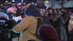 纽约陪审团不起诉涉嫌暴力执法警察  引发抗议