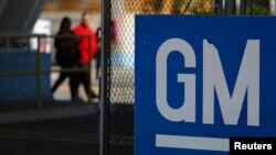 美國總統特朗普批評通用汽車縮減其在美國的製造業務，呼籲其“開始重新遷回美國”。