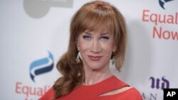 Kathy Griffin emitió un pedido de perdón por controversial fotografía anti Trump.