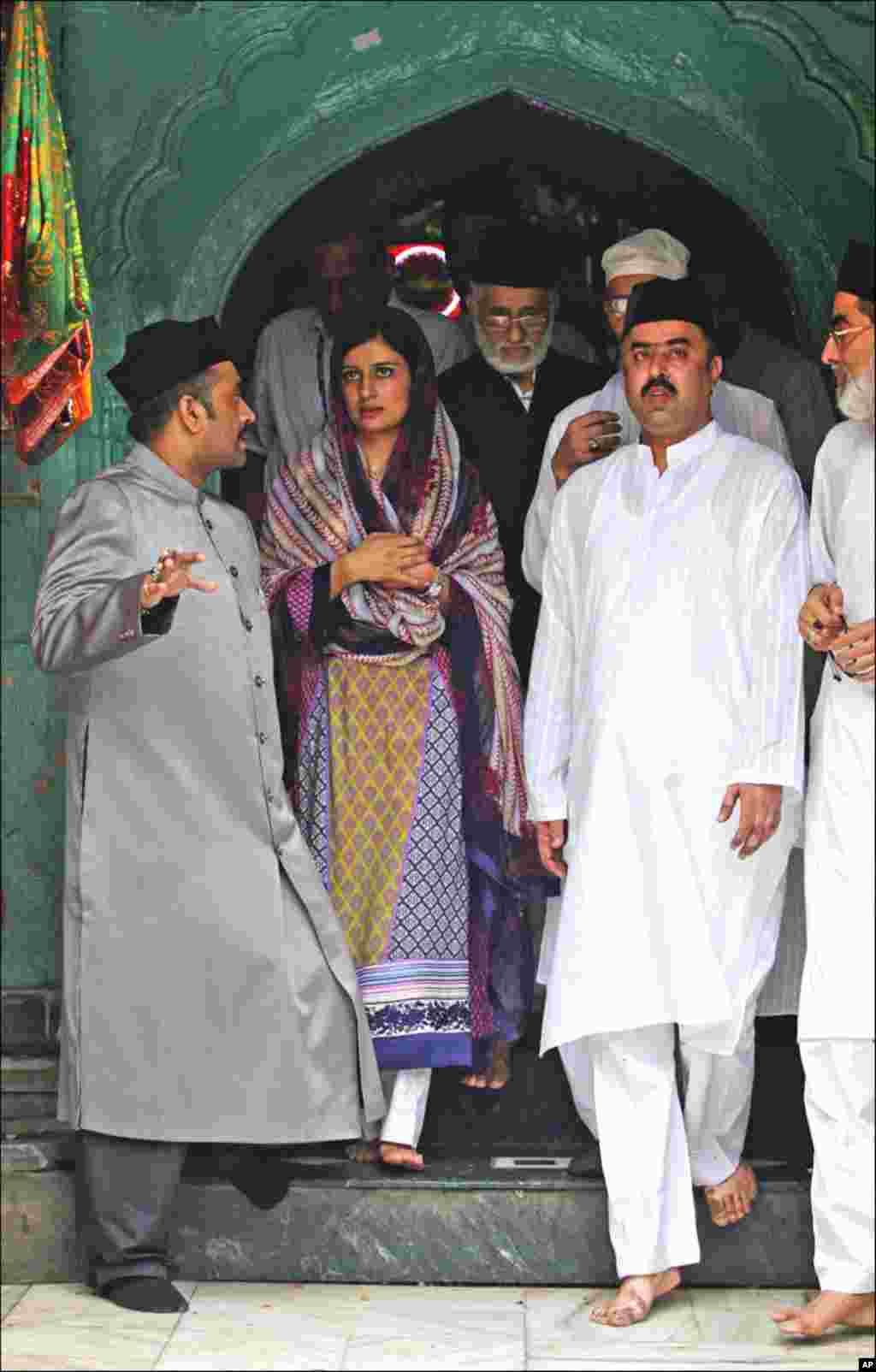 پاکستانی وزیر خارجہ کا دورہ اجمیر شریف