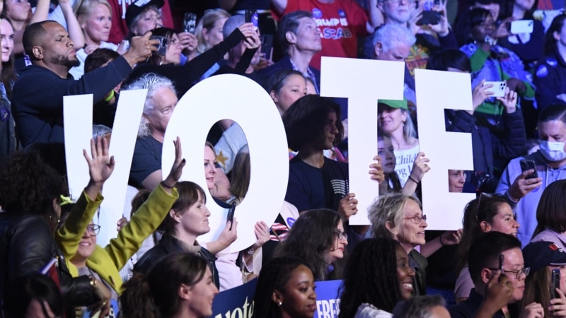 Trump y Harris buscan votos en Carolina del Norte en recta final de elecciones