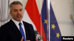 Austrian Chancellor Nehammer attends a news conference in Vienna