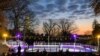 La pista de hielo navideña de la Casa Blanca antes de su inauguración por la primera dama de los Estados Unidos, Jill Biden, en el jardín sur de la Casa Blanca en Washington, el 29 de noviembre de 2023.