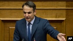 PM Yunani Kyriakos Mitsotakis berbicara di Athena (foto: dok). 