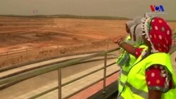 Gulaban, Thar’ın kömür madeni işletmesinin kamyon şoförü olarak eğittiği 30 kadın arasında yer alıyor