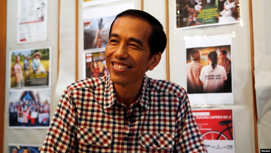 Presiden terpilih Joko "Jokowi" Widodo dalam sebuah wawancara di Jakarta (10/7). (Reuters/Darren Whiteside)