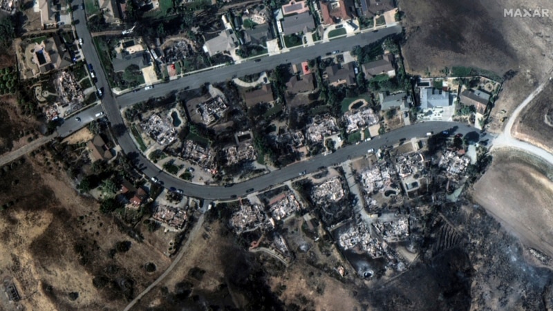 Crews in Southern California, New Jersey make progress against wildfires