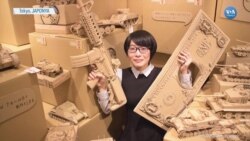 Kartondan Heykeller Yapıyor