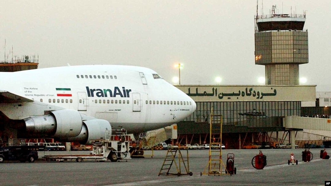 Iranski Boing 747 na Međunardonom aerodromu u Teheranu, pre više od 10 godina 