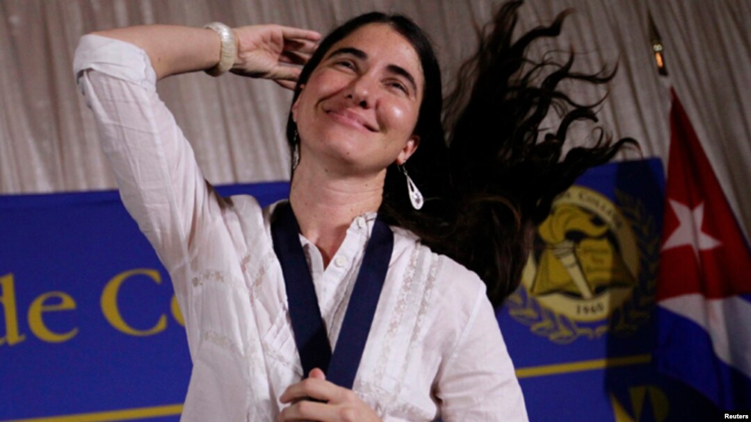 Yoani Sánchez ha sido reconocida por ser una de las voces más críticas al régimen cubano y ha recibido varios premios como el Ortega y Gasset de Periodismo Digital en 2008.