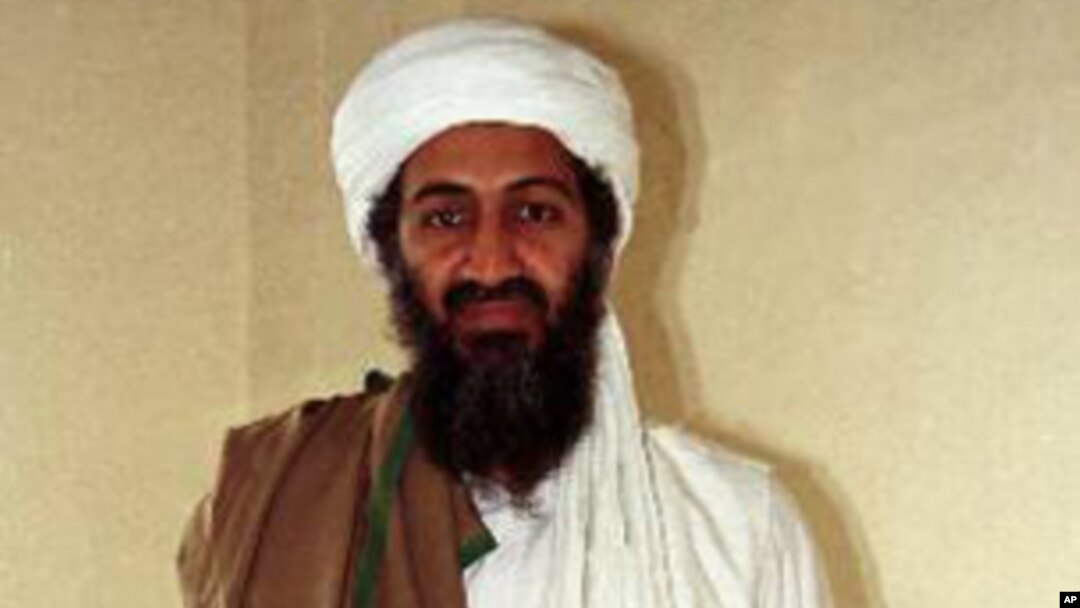 Al-Qaida leader Osama bin Laden in Afghanistan (1998 file photo)