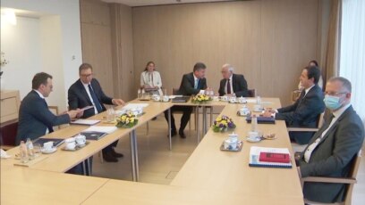 Filips: Izaslanik SAD da se uključi u dijalog