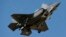 Một máy bay F-35 hạ cánh tại căn cứ Luke ở Arizona (ảnh tư liệu, tháng 10/2013)
