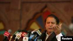  ددغه دورې په مهال به وزيراعظم دلسو زرو اؤ څوارلسو سوؤ ميگاواټو نه دزيات بجلۍ پيدا کولو په څوارلسو منصوبو لاسليک کوي.