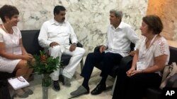 U.S. Secretary of State John Kerry meets with Venezuela president Nicolas Maduro in Cartagena, Colombia Monday, Sept. 26, 2016.