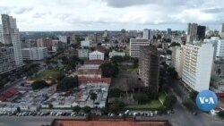 Moçambique avança com plano de vacinação, residentes falam de expectativas