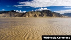 Sungai Yarlung Tsangpo di Tibet. (Foto: dok).