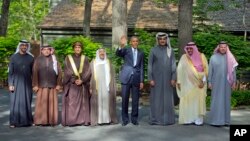 Presiden AS Barack Obama bersama para pemimpin negara-negara Teluk Arab di Camp David, Catoctin Mountain Park, Maryland, 2015. (AP/Pablo Martinez Monsivais)