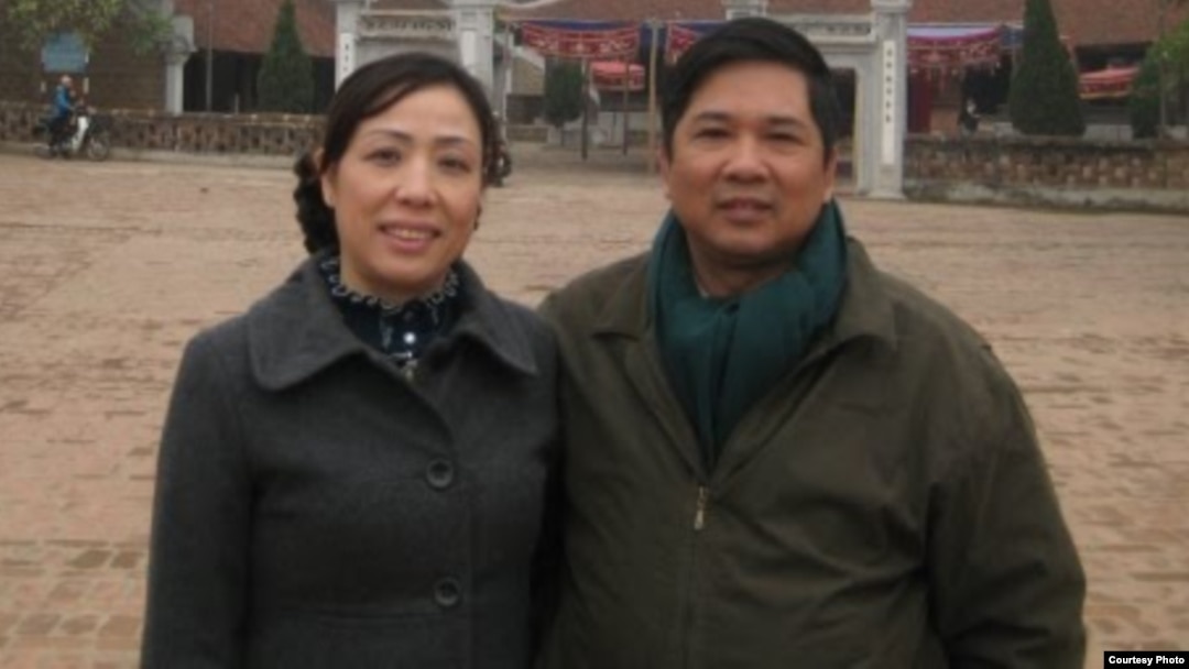 Phát ngôn viên của đại sứ quán Mỹ tại Hà Nội cho biết ông Cù Huy Hà Vũ và vợ, bà Nguyễn Thị Dương Hà đã tới thủ đô Washington hôm thứ hai.